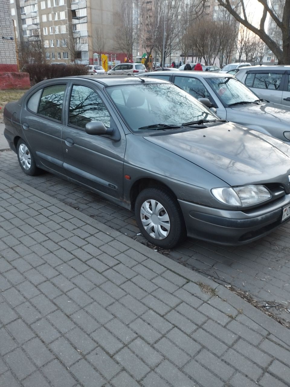 Продажа Renault - Megane 1998 года